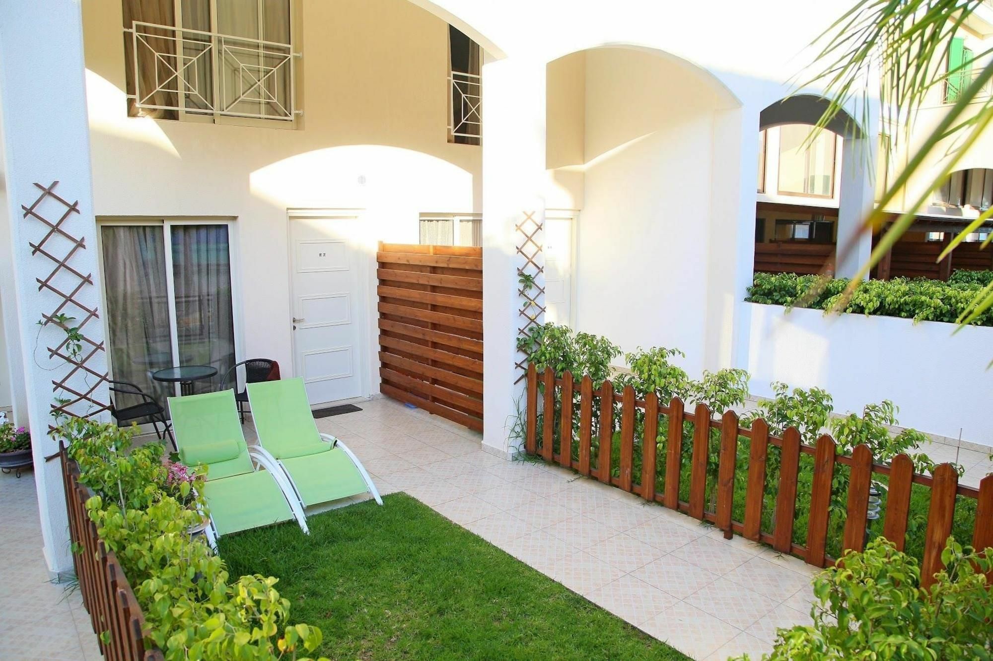 Sunrise Arches Apartments Limassol Exterior photo